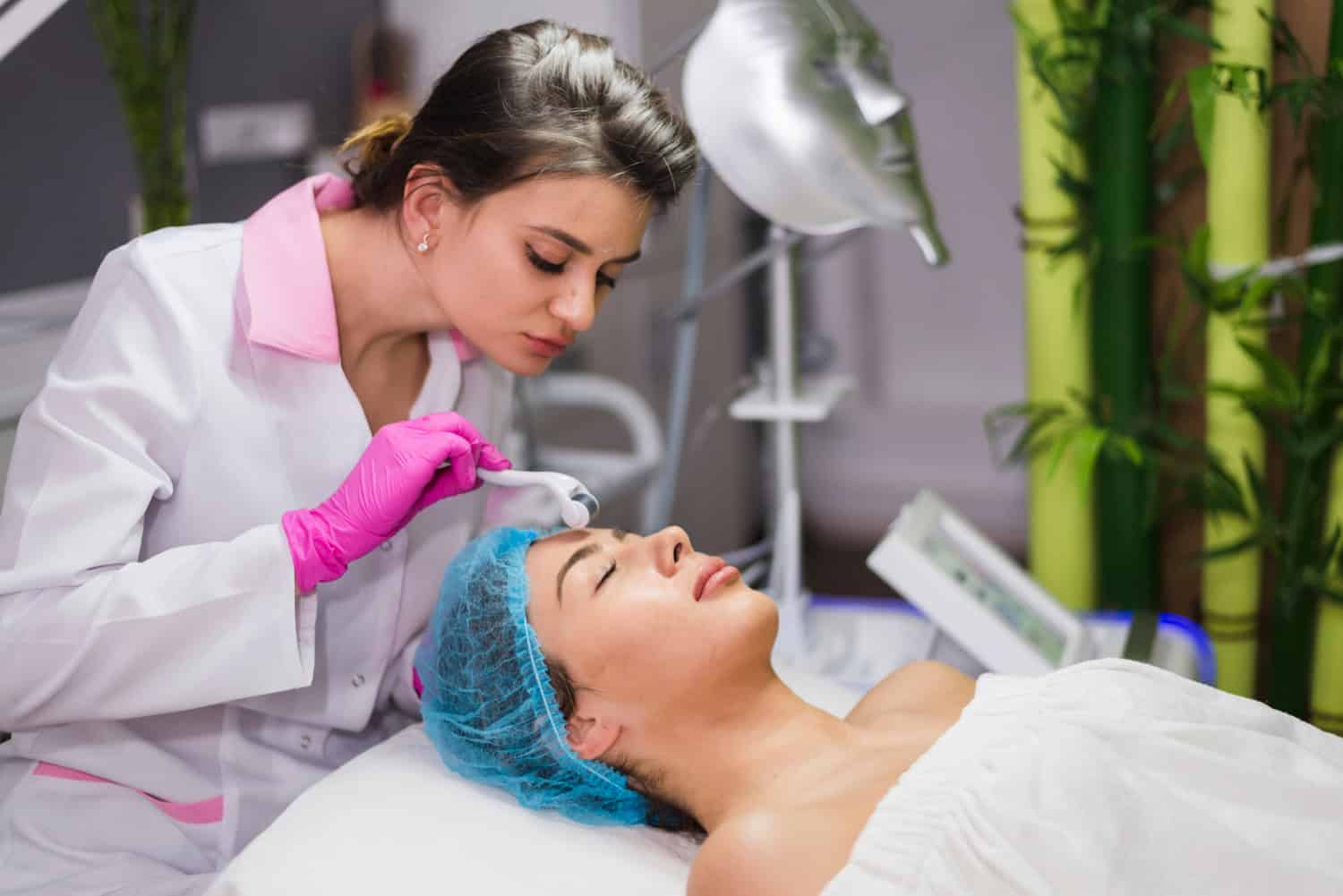 Get Hair Free Skin With The Laser Hair Removal Treatment